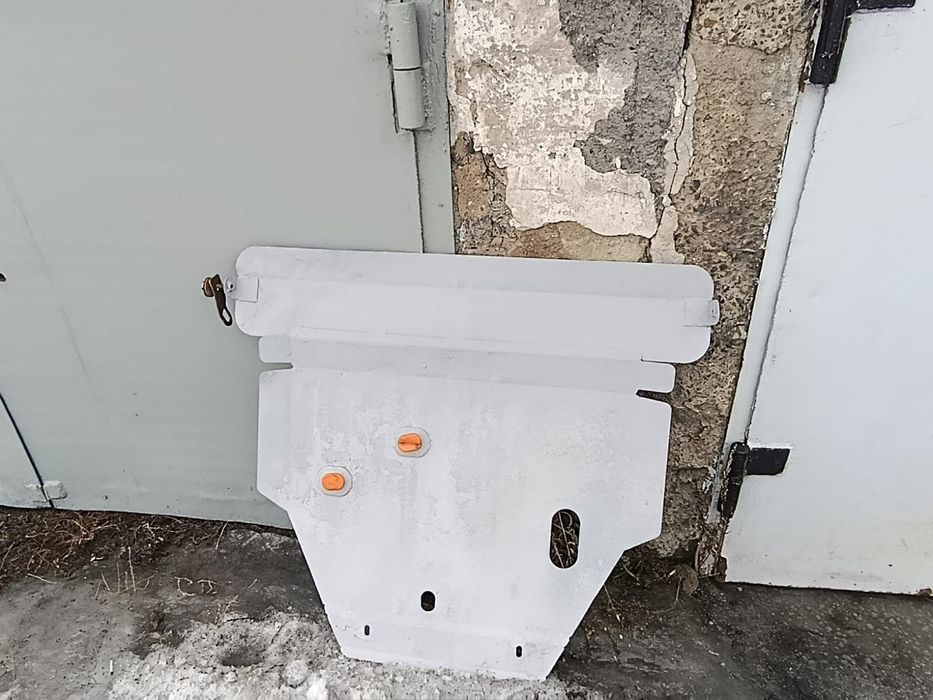 Защита от картера Мазда Кронос