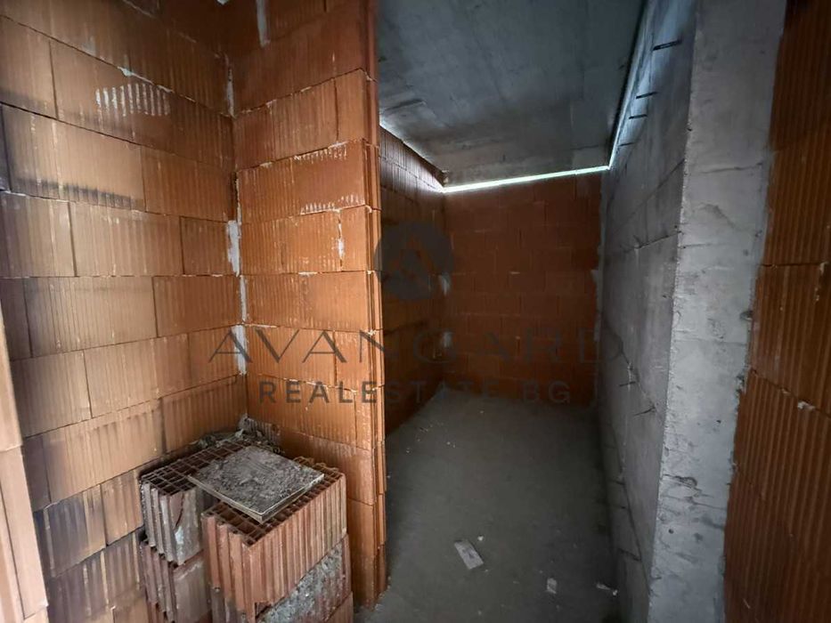Продава се Тристаен апартамент в Пловдив, Кючук Париж - 122 кв.м за 718 €/кв.м - Снимка #5