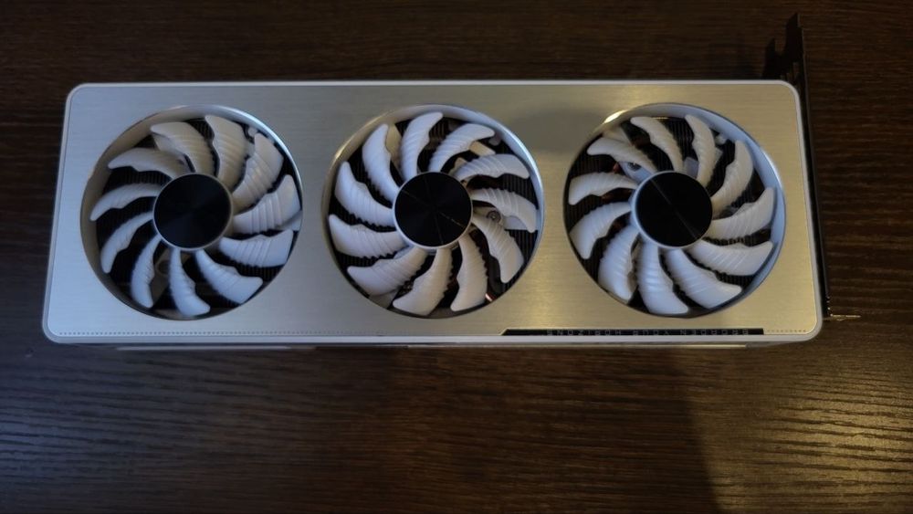 GeForce  3060ti gigabyte vision oc