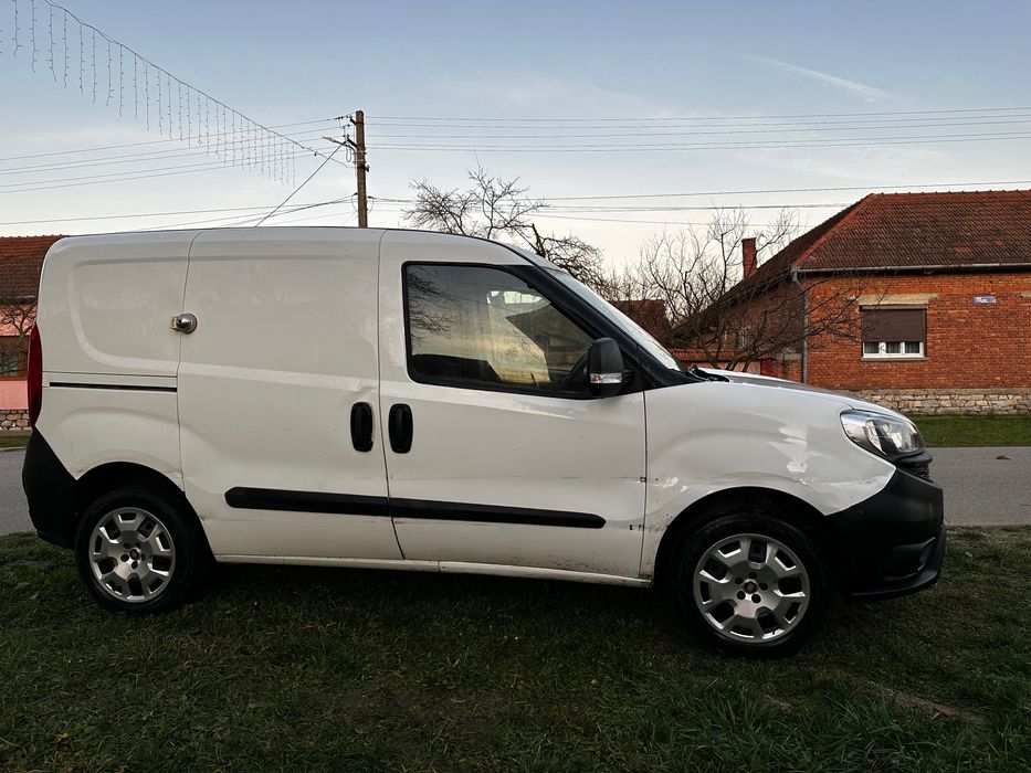 Fiat Dobló 1.4 benzina-metan E6b 2016