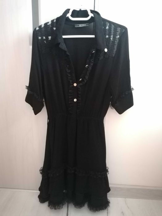 Lead, Not follow Рокля