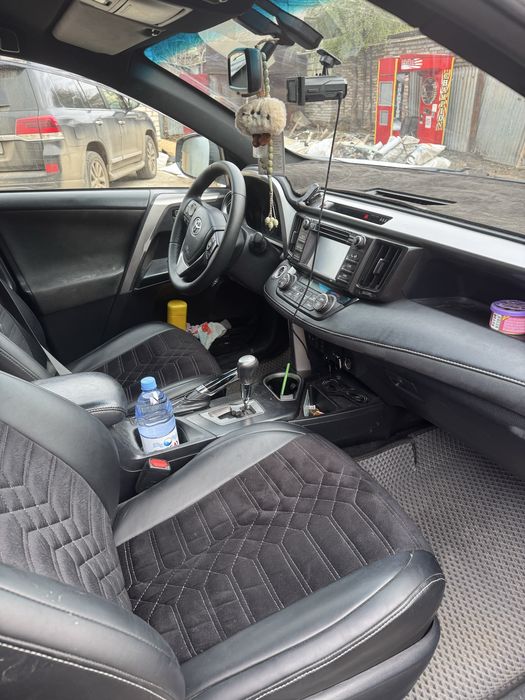 Автомобиль отличном состаяние!