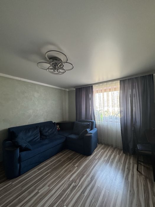 Продам квартиру Трехкомнатную