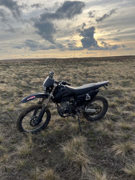 Продам эндуро 250куб