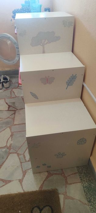 Детски шкаф за играчки