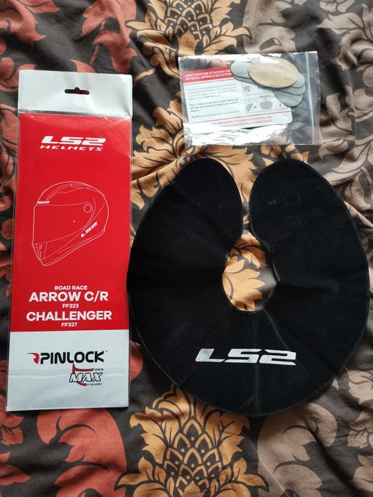 Каска за мотор LS2 Challenger F