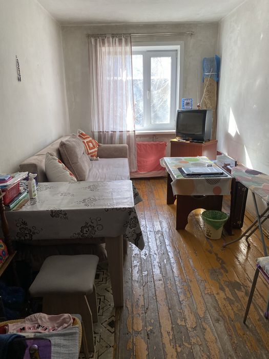 Продам трехкомнатную квартиру