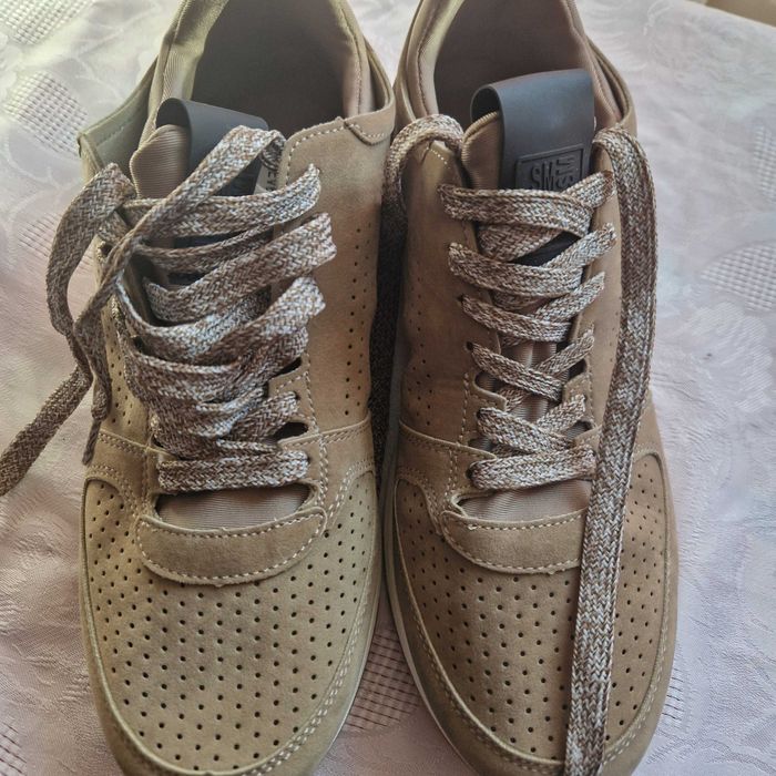 Adidas Steve Madden, 43 Noi