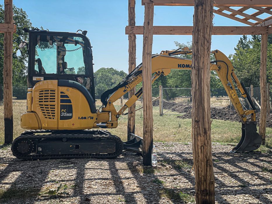Inchirierez miniexcavator si bobcat