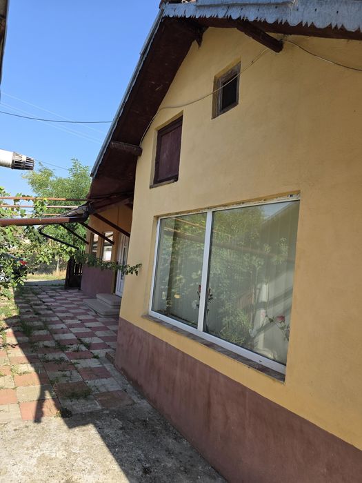 Casă și teren de vânzare, com. Măgurele, Prahova