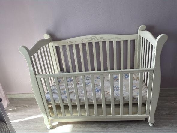 Детская кроватка