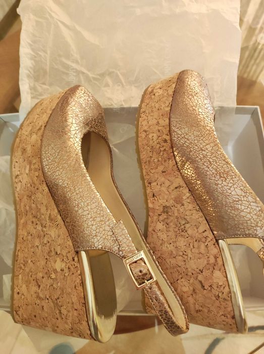 Продавам обувки Jimmy choo