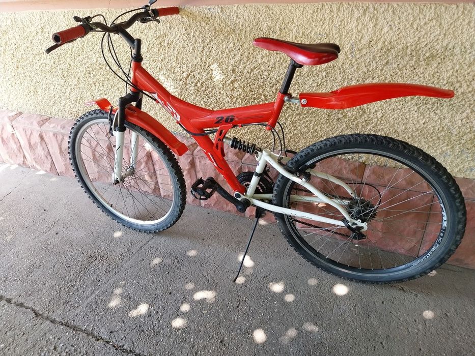Bicicleta cu roti de 26 inch , stare foarte bună, perfect funcționala