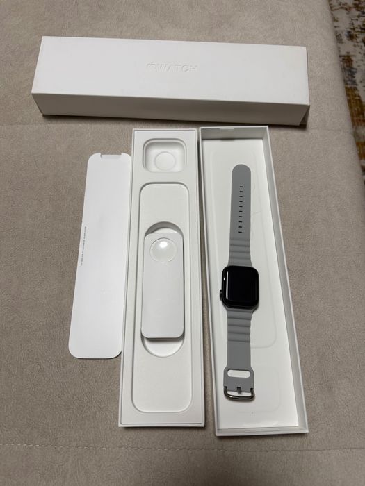 Смарт часы Apple Watch 6