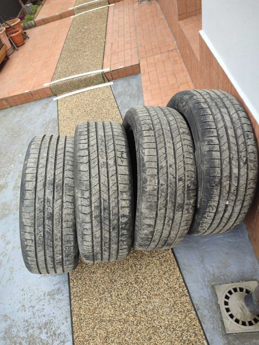 4 bucati Anvelope vara 215/55 R18 de la automobil nou achizitionat