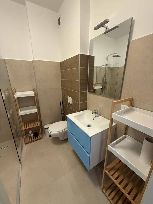 Apartament de închiriat