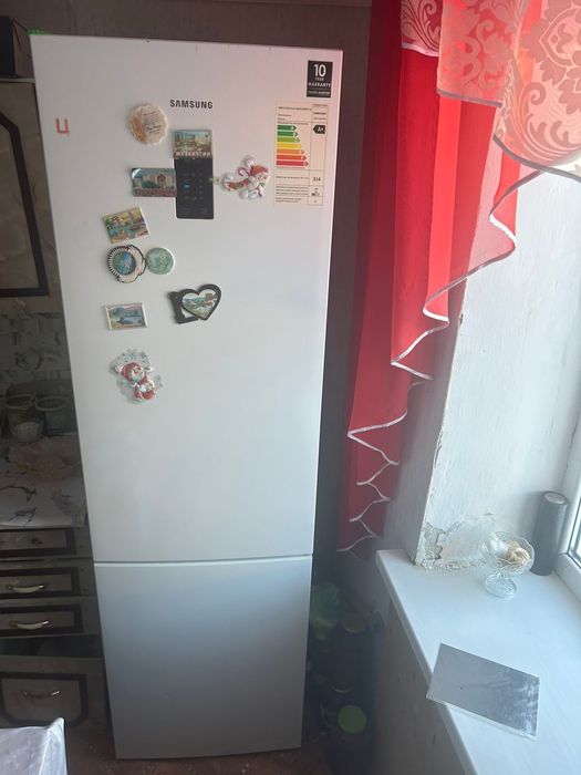 Холодильник буу сатылады