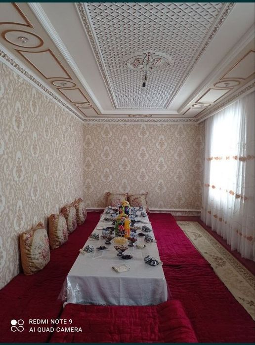 Уй сотилади 8 сўтик