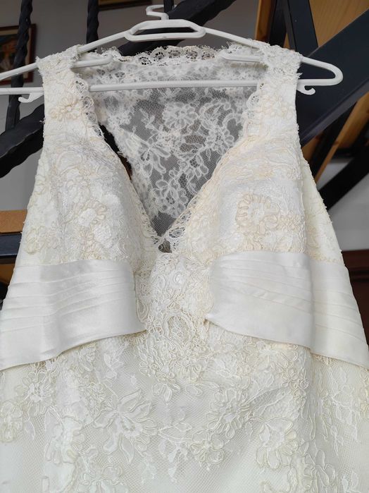 Rochie de mireasa tip sirena, cu trena, Demetrios M