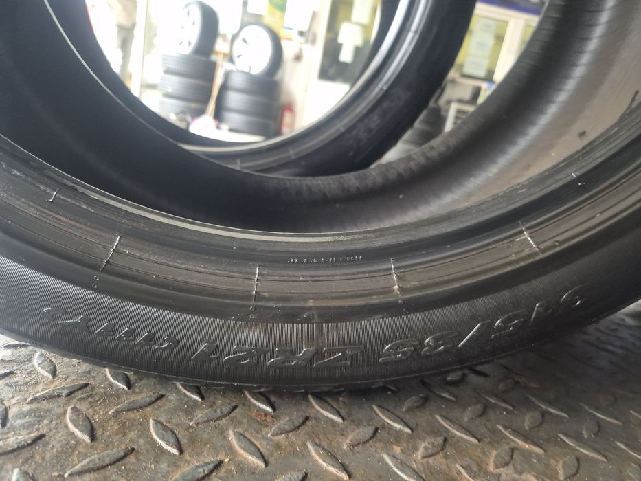 Vand anvelope spate 315.35.21 pirelli