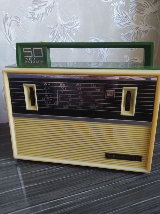 Радиоприемники из СССР