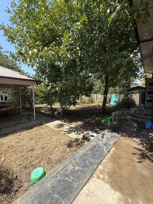 Паркентда 6 сотих ер сотилади — 4 хонали евроремонт уй