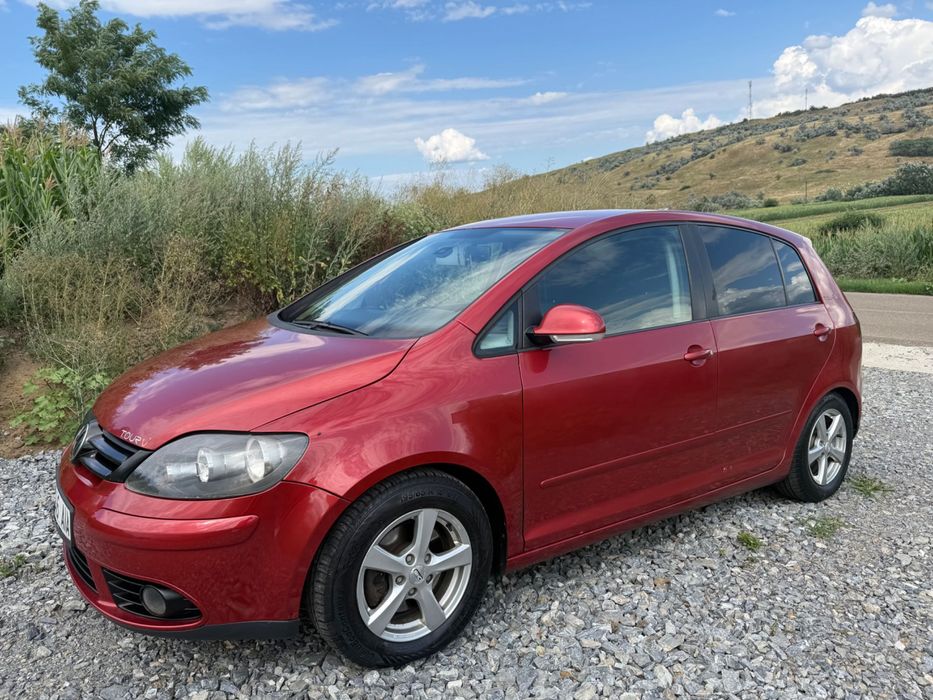 Volkswagen Golf 5 Plus 2.0 TDI 140 CP • 2006 • 3.500 € Negociabil