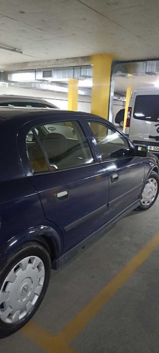 Продавам Опел Астра 1,4 бензин