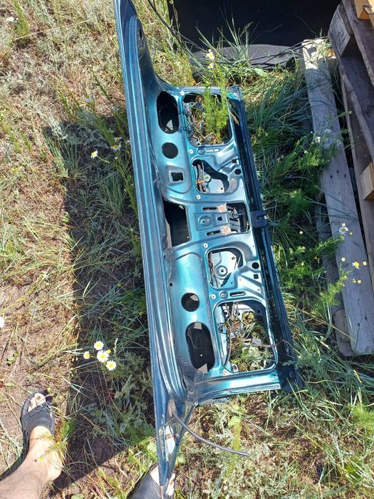 Продаётся запчасти на Ауди