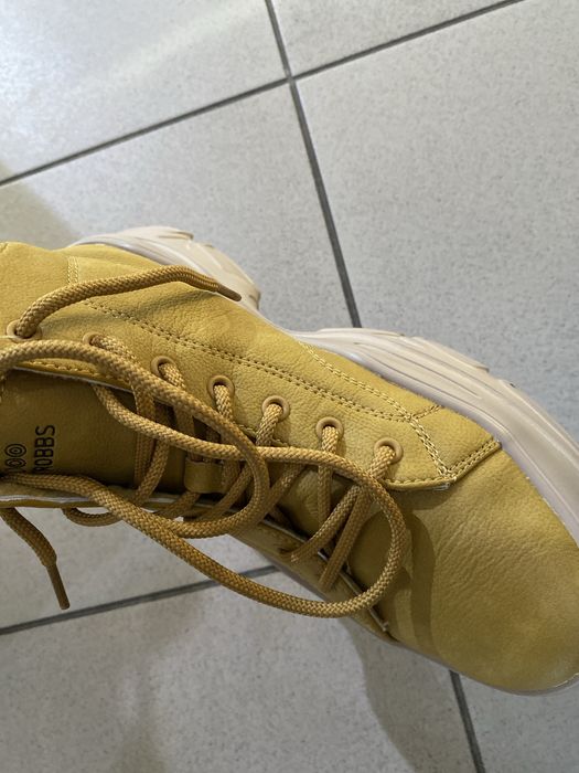 Продам ботинки Strobbs