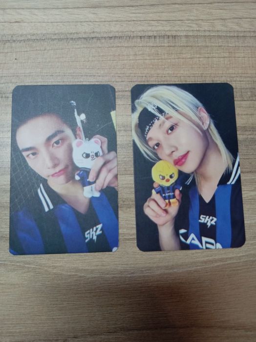 Stray kids official cards