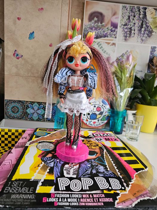Păpușă LOL Surprise Pop B.B. + accesorii + CADOU