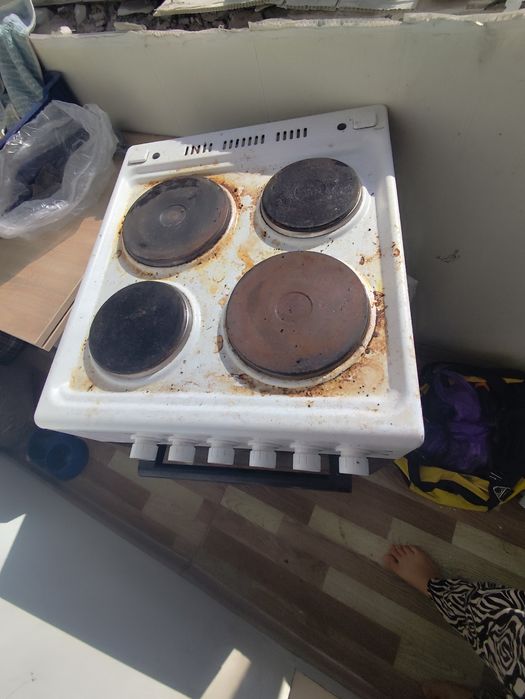 Электрическая плита