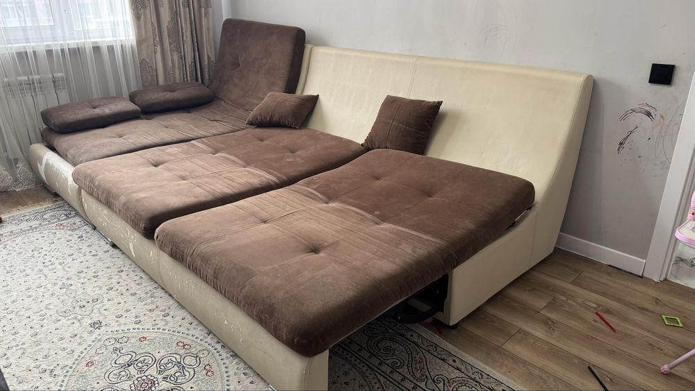 Диван             .