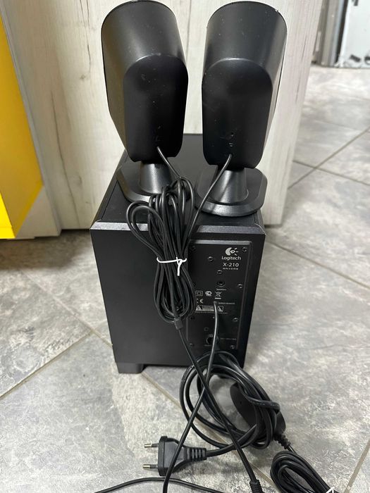 Тонколони , буфер Logitech X-210 2.1 за компютър