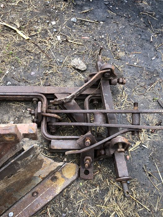 Продам плуг советскии