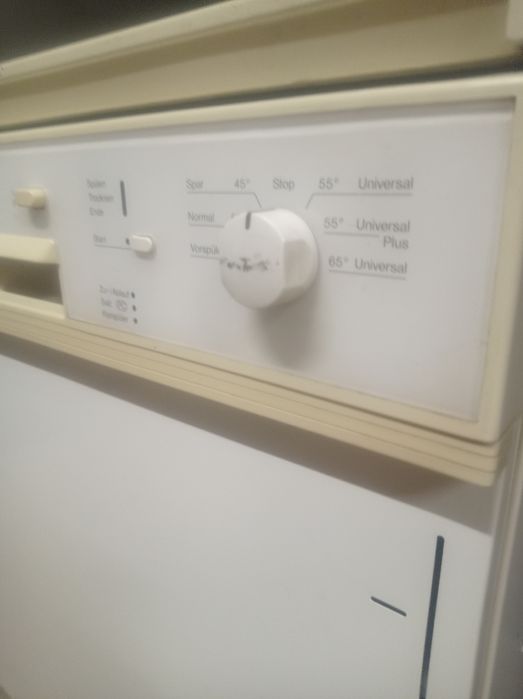 Съдомиялна машина миели