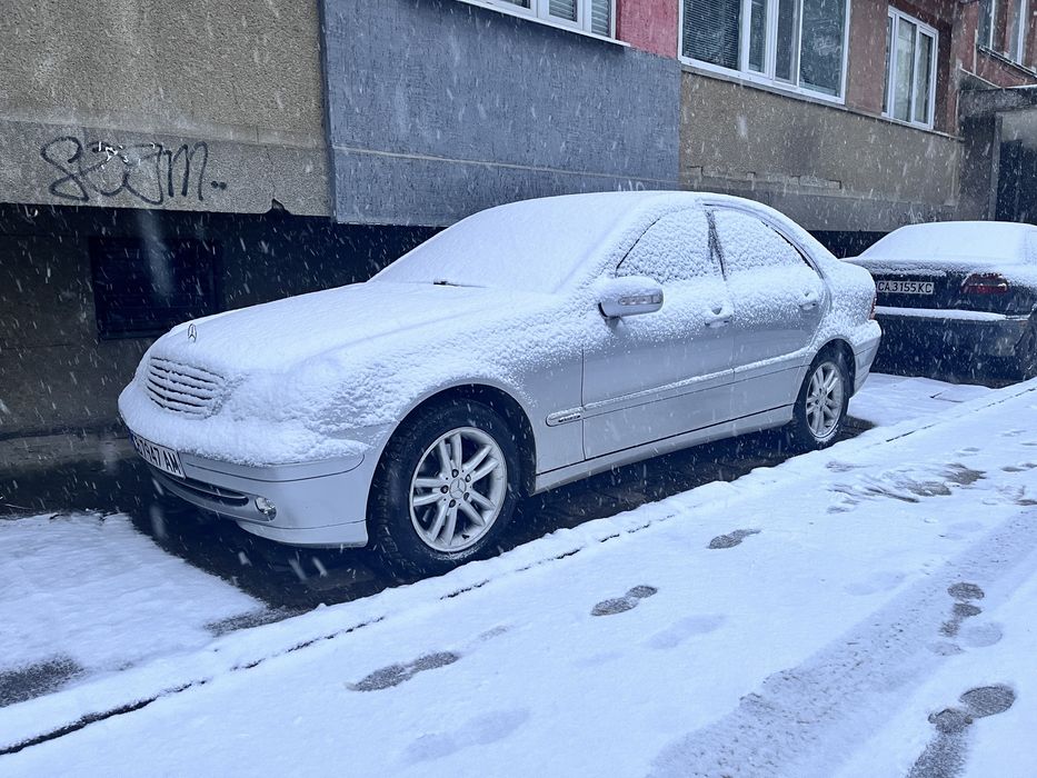 Мерцедес C320 бензин