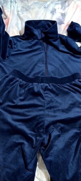 Дамски комплект анцунг