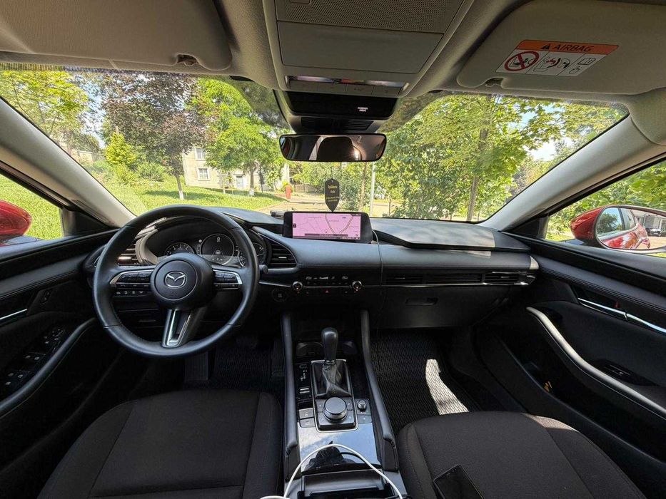 Mazda 3 - Centre Line
