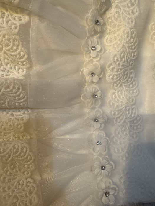 Продам красивое платье для девочки