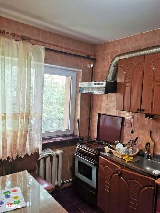 Apartament 3 camere Str. Aleea Florilor