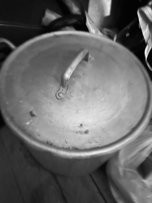 Кастрюля алюминиевая