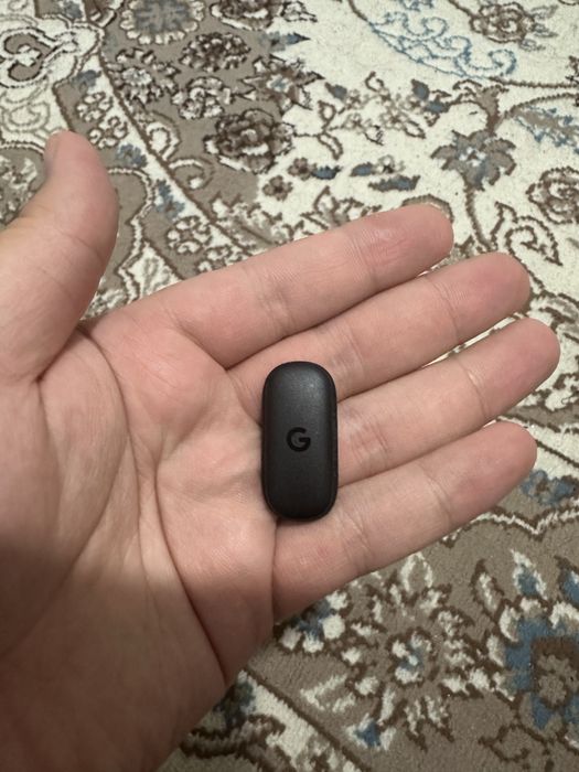 Продам фитнес браслет Google FitBit Air