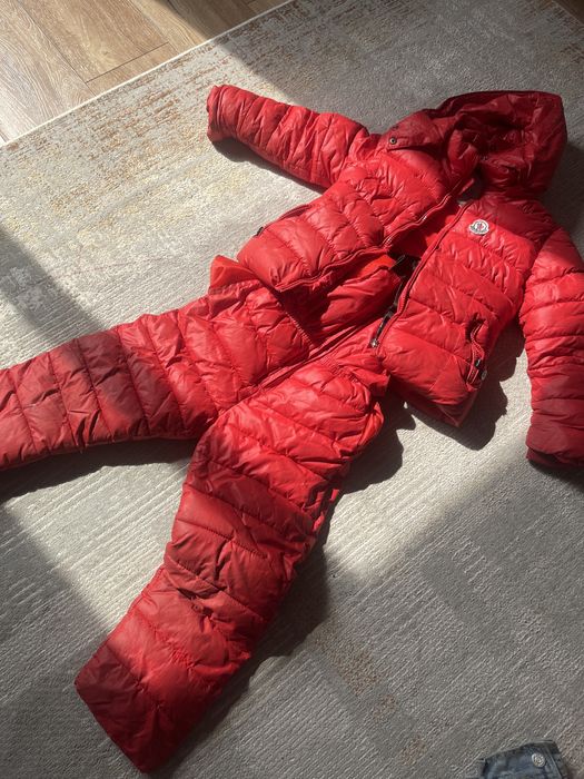 Комбинезон Moncler