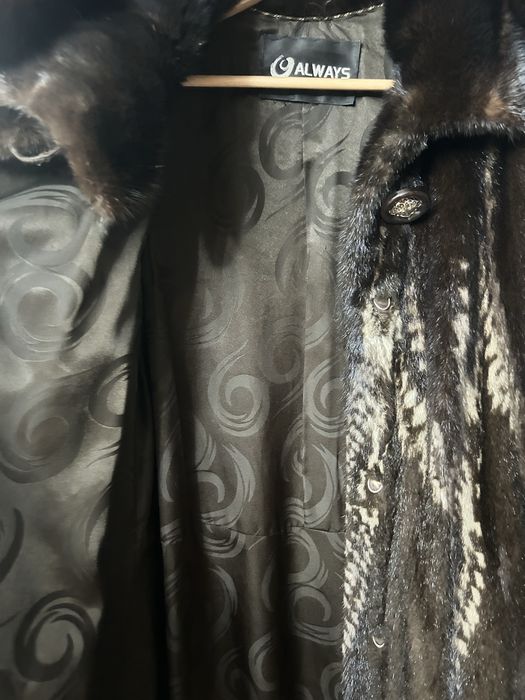 Продается норковая шуба 44-46