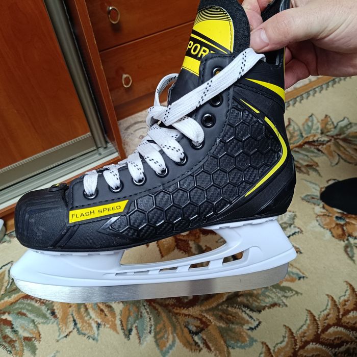 Продам коньки б/у