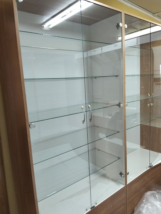 Продам Витрины в хорошем качестве