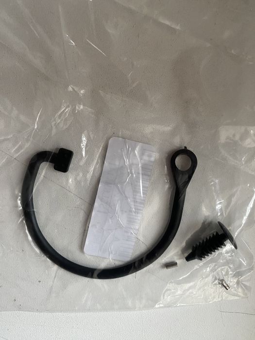 Кабель крышки бензобака