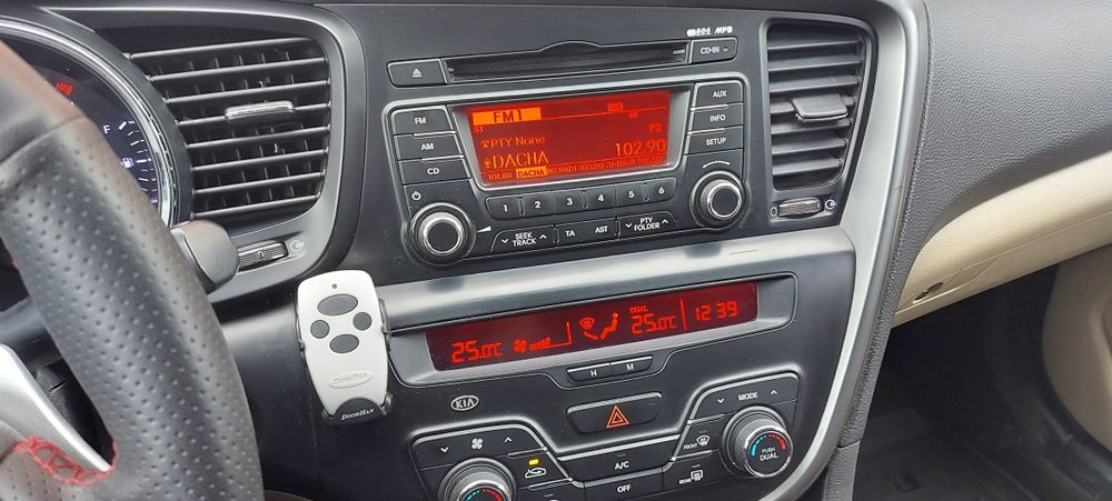 Автомобиль КIA OPTIMA